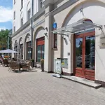 Rent like home - Plac Inwalidów 10
