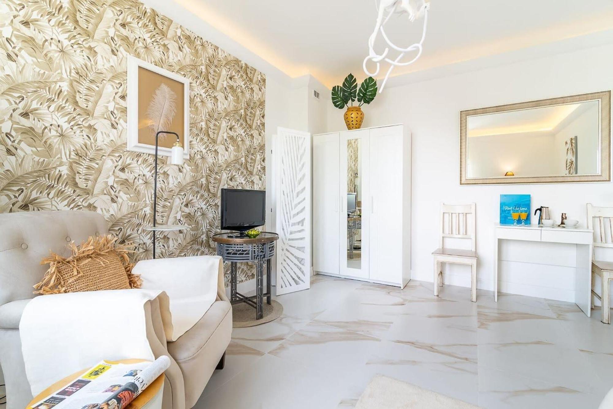 Rent Like - Plac Inwalidów 10 Apartament *